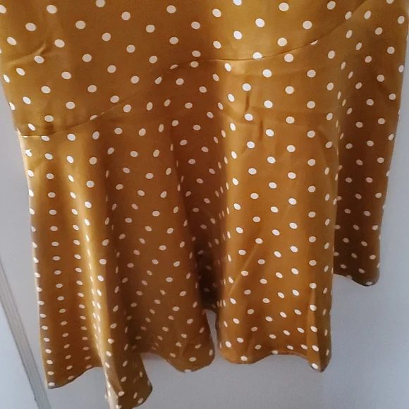 J.O.A Dress - Gold - Picture 7 of 8